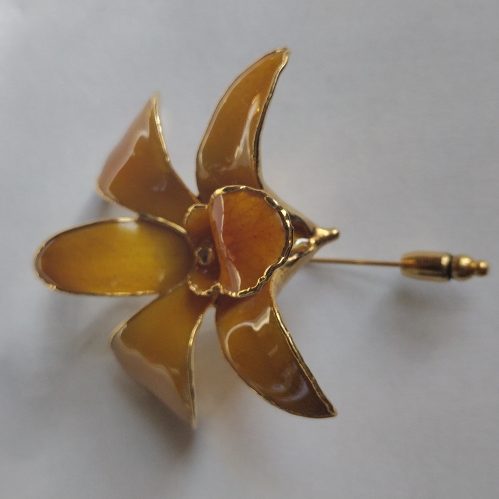 Brooch